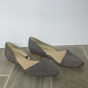 Isaac Mizrahi flat shoe gray faux suede diagonal front women’s size 7.5